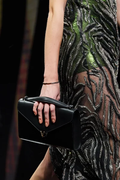 Look 254